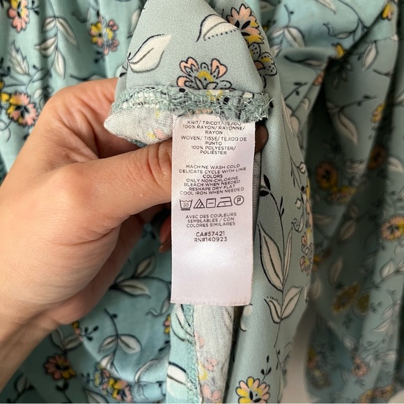 ✨loft blouse✨ - Picture 4 of 4